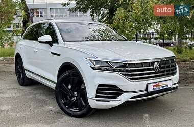 Внедорожник / Кроссовер Volkswagen Touareg 2021 в Киеве