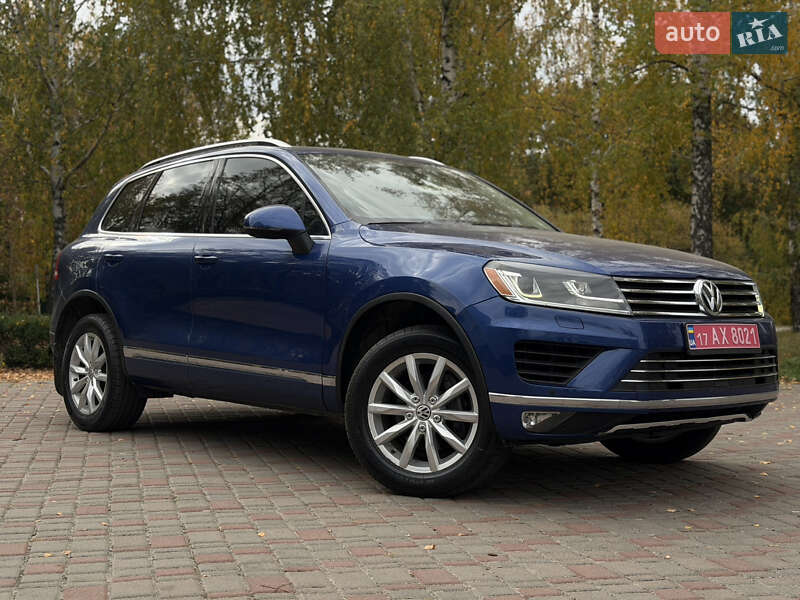 Внедорожник / Кроссовер Volkswagen Touareg 2017 в Лубнах