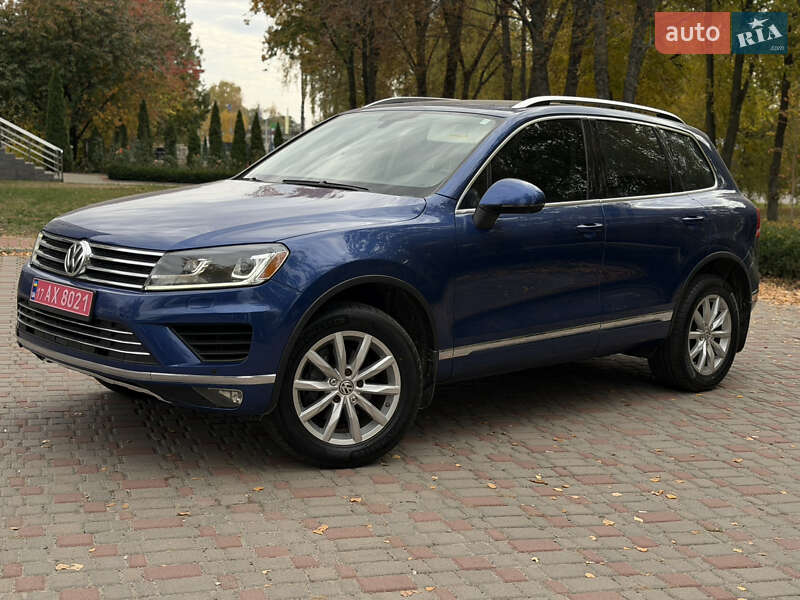 Внедорожник / Кроссовер Volkswagen Touareg 2017 в Лубнах