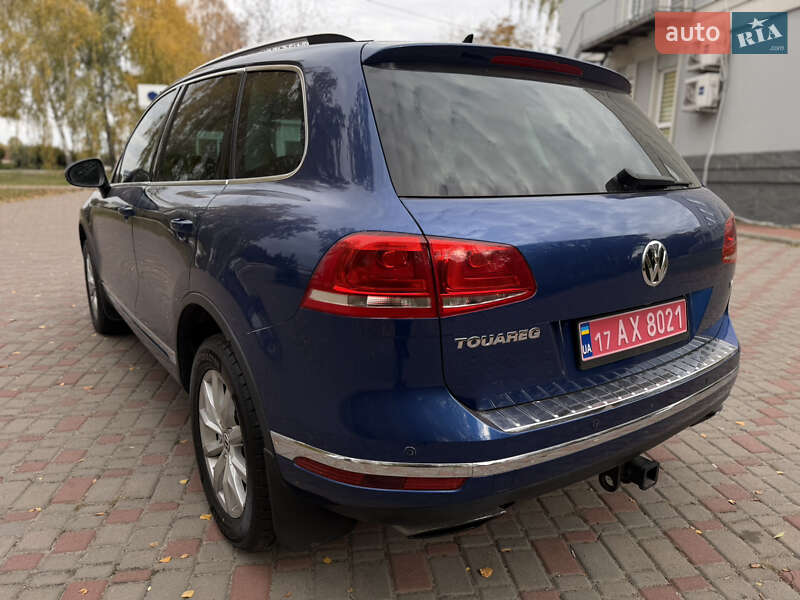 Внедорожник / Кроссовер Volkswagen Touareg 2017 в Лубнах