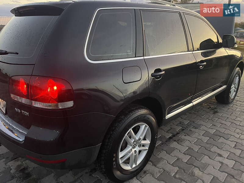 Внедорожник / Кроссовер Volkswagen Touareg 2008 в Днепре