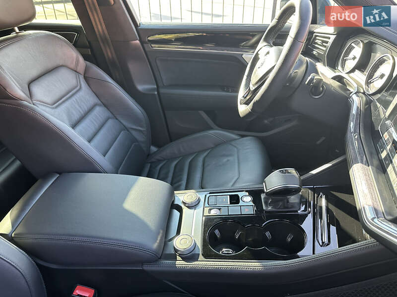 Внедорожник / Кроссовер Volkswagen Touareg 2019 в Днепре фото 23 Внедорожник / Кроссовер Volkswagen Touareg 2019 в Днепре