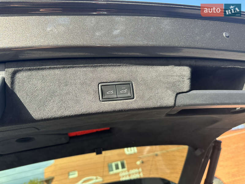 Внедорожник / Кроссовер Volkswagen Touareg 2019 в Днепре фото 29 Внедорожник / Кроссовер Volkswagen Touareg 2019 в Днепре