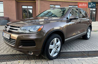 Внедорожник / Кроссовер Volkswagen Touareg 2013 в Надворной