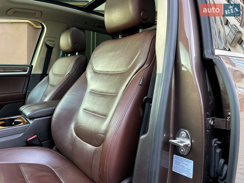 Внедорожник / Кроссовер Volkswagen Touareg 2013 в Надворной фото 23 Внедорожник / Кроссовер Volkswagen Touareg 2013 в Надворной