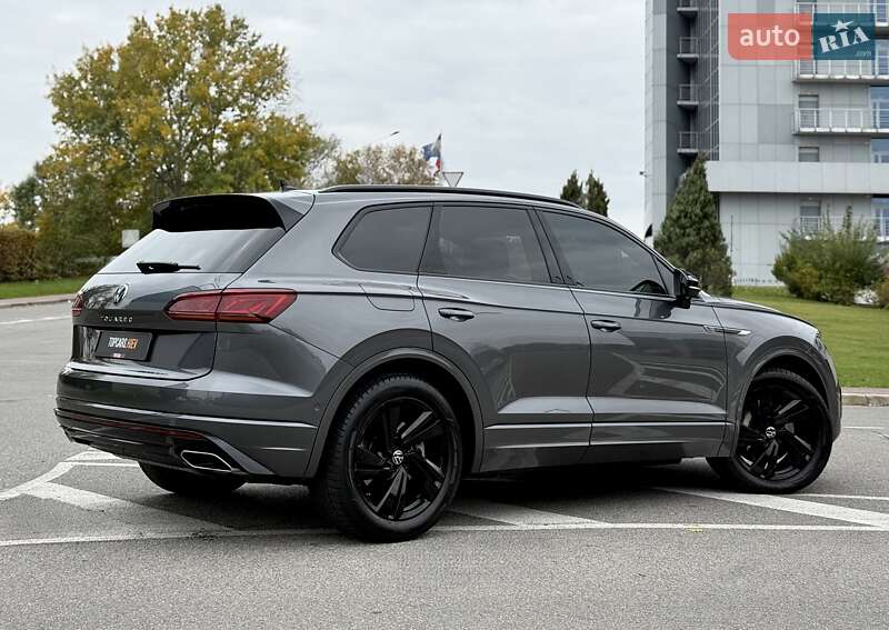 Внедорожник / Кроссовер Volkswagen Touareg 2023 в Киеве