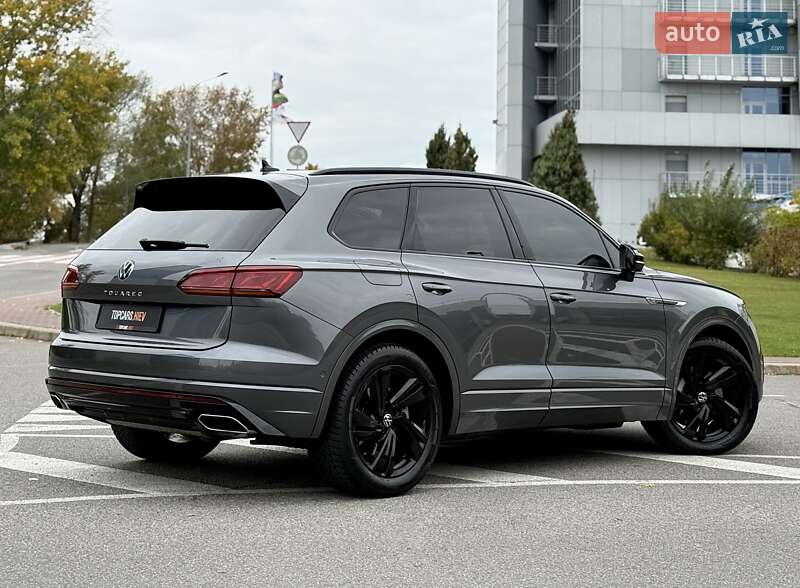 Внедорожник / Кроссовер Volkswagen Touareg 2023 в Киеве