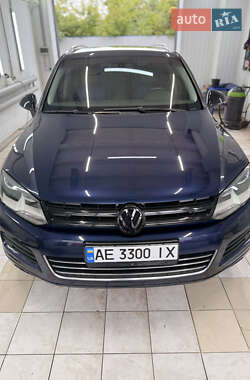 Внедорожник / Кроссовер Volkswagen Touareg 2012 в Днепре