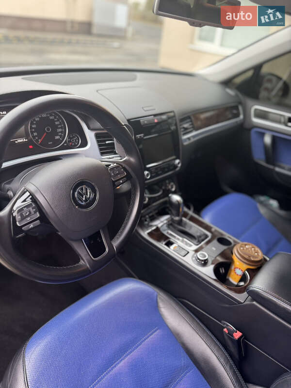 Внедорожник / Кроссовер Volkswagen Touareg 2012 в Днепре фото 14 Внедорожник / Кроссовер Volkswagen Touareg 2012 в Днепре