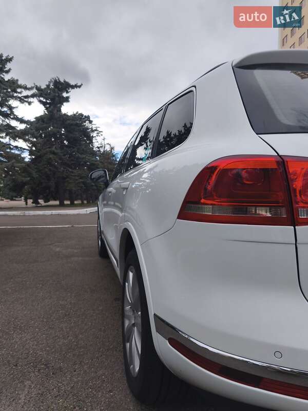 Внедорожник / Кроссовер Volkswagen Touareg 2014 в Черноморске фото 9 Внедорожник / Кроссовер Volkswagen Touareg 2014 в Черноморске