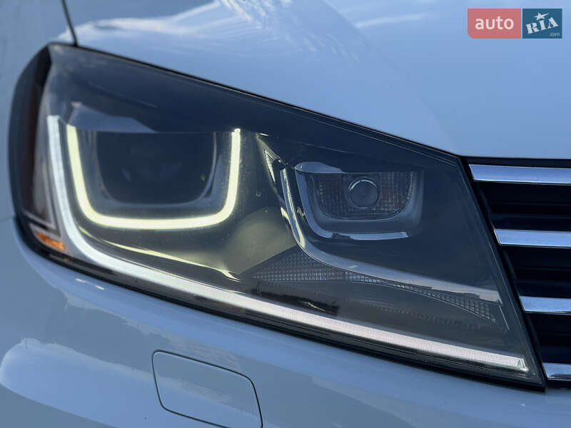 Позашляховик / Кросовер Volkswagen Touareg 2015 в Києві фото 9 Позашляховик / Кросовер Volkswagen Touareg 2015 в Києві