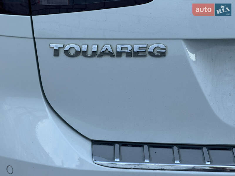Позашляховик / Кросовер Volkswagen Touareg 2015 в Києві фото 16 Позашляховик / Кросовер Volkswagen Touareg 2015 в Києві