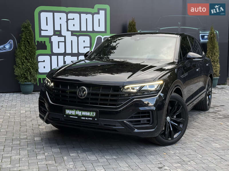 Внедорожник / Кроссовер Volkswagen Touareg 2020 в Киеве