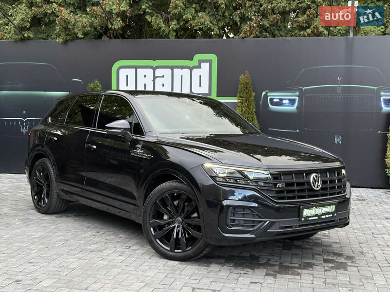 Внедорожник / Кроссовер Volkswagen Touareg 2020 в Киеве