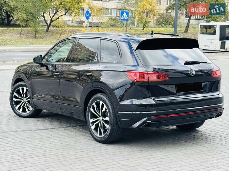 Внедорожник / Кроссовер Volkswagen Touareg 2018 в Днепре фото 26 Внедорожник / Кроссовер Volkswagen Touareg 2018 в Днепре