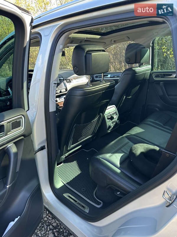 Внедорожник / Кроссовер Volkswagen Touareg 2011 в Калуше фото 13 Внедорожник / Кроссовер Volkswagen Touareg 2011 в Калуше