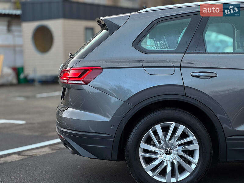 Внедорожник / Кроссовер Volkswagen Touareg 2021 в Киеве фото 13 Внедорожник / Кроссовер Volkswagen Touareg 2021 в Киеве
