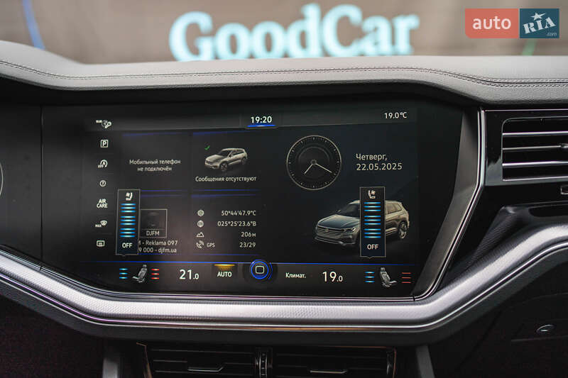 Позашляховик / Кросовер Volkswagen Touareg 2019 в Луцьку