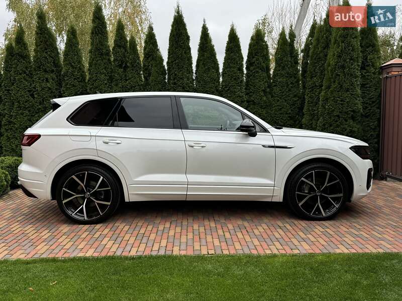 Внедорожник / Кроссовер Volkswagen Touareg 2021 в Киеве фото 8 Внедорожник / Кроссовер Volkswagen Touareg 2021 в Киеве
