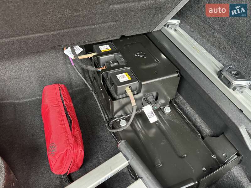 Внедорожник / Кроссовер Volkswagen Touareg 2021 в Киеве фото 96 Внедорожник / Кроссовер Volkswagen Touareg 2021 в Киеве