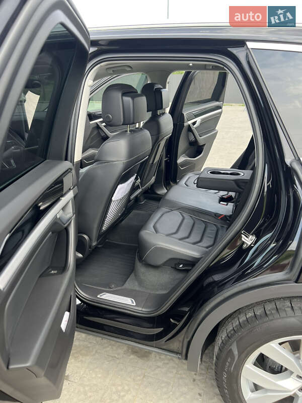 Внедорожник / Кроссовер Volkswagen Touareg 2019 в Львове фото 17 Внедорожник / Кроссовер Volkswagen Touareg 2019 в Львове