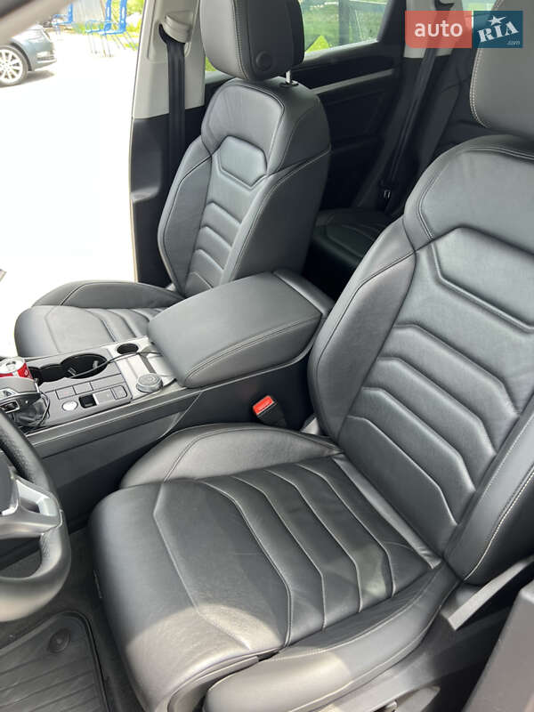 Внедорожник / Кроссовер Volkswagen Touareg 2019 в Львове фото 21 Внедорожник / Кроссовер Volkswagen Touareg 2019 в Львове