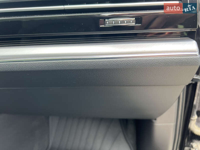 Внедорожник / Кроссовер Volkswagen Touareg 2019 в Львове фото 23 Внедорожник / Кроссовер Volkswagen Touareg 2019 в Львове