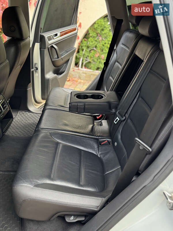 Позашляховик / Кросовер Volkswagen Touareg 2012 в Одесі фото 19 Позашляховик / Кросовер Volkswagen Touareg 2012 в Одесі