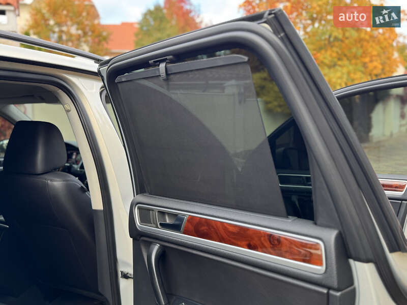 Позашляховик / Кросовер Volkswagen Touareg 2012 в Одесі фото 25 Позашляховик / Кросовер Volkswagen Touareg 2012 в Одесі