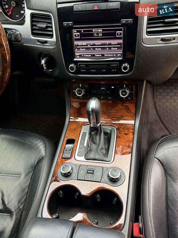 Позашляховик / Кросовер Volkswagen Touareg 2012 в Одесі фото 34 Позашляховик / Кросовер Volkswagen Touareg 2012 в Одесі