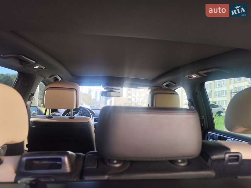 Внедорожник / Кроссовер Volkswagen Touareg 2016 в Хмельницком