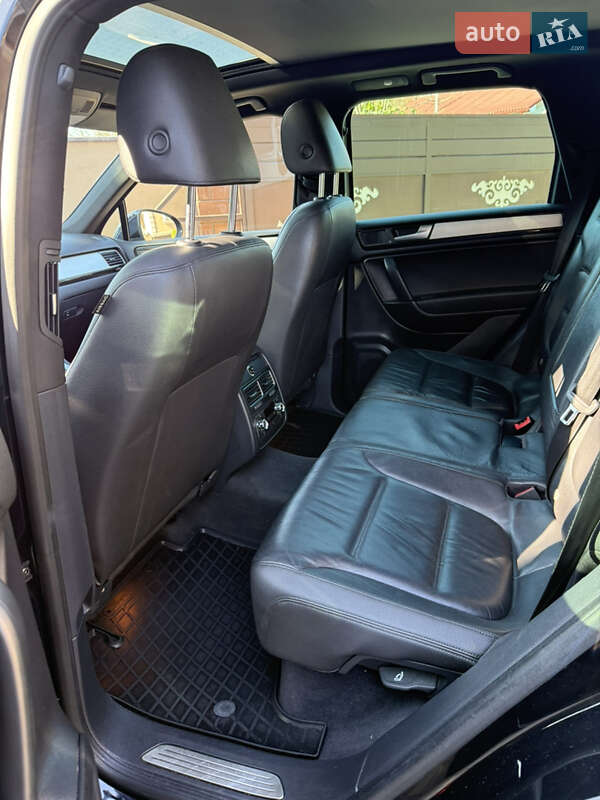 Внедорожник / Кроссовер Volkswagen Touareg 2013 в Черновцах фото 44 Внедорожник / Кроссовер Volkswagen Touareg 2013 в Черновцах