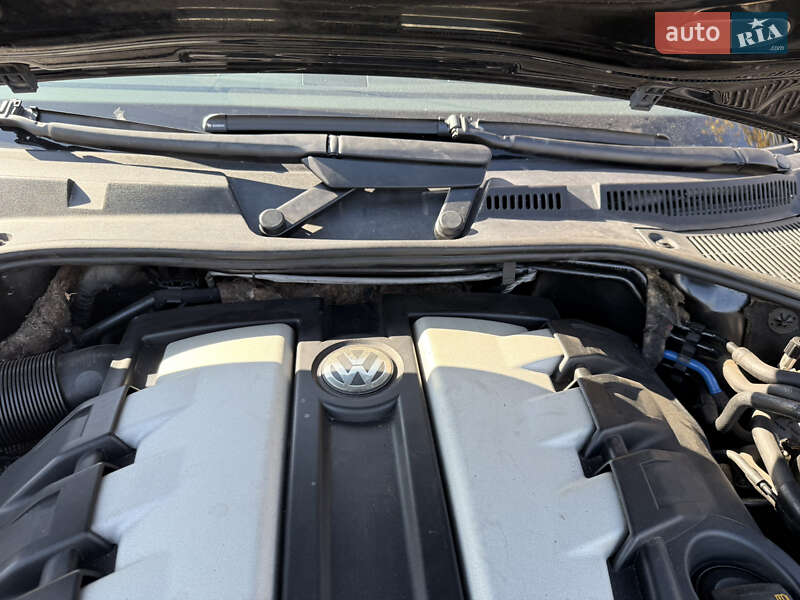 Внедорожник / Кроссовер Volkswagen Touareg 2006 в Одессе