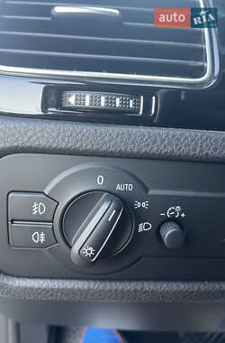 Позашляховик / Кросовер Volkswagen Touareg 2015 в 