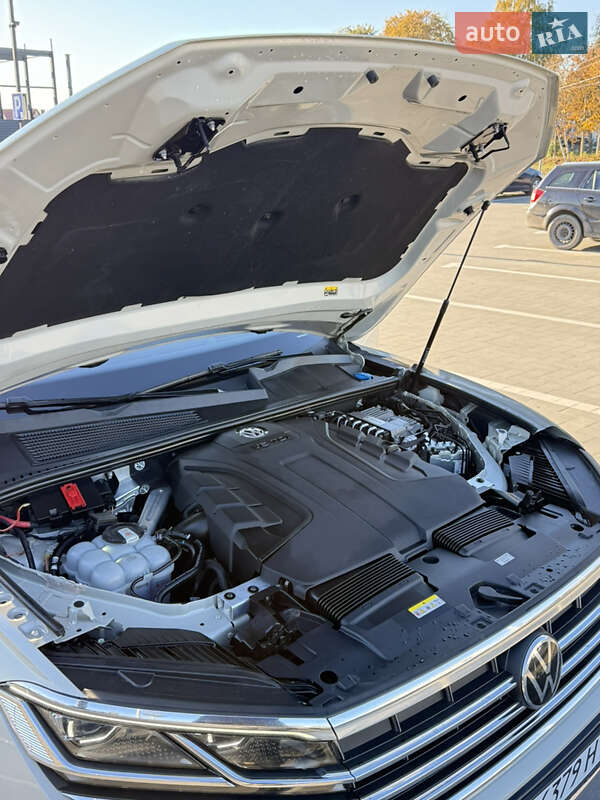 Позашляховик / Кросовер Volkswagen Touareg 2022 в Луцьку фото 20 Позашляховик / Кросовер Volkswagen Touareg 2022 в Луцьку