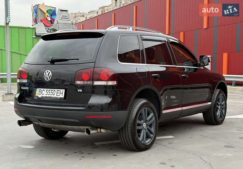 Внедорожник / Кроссовер Volkswagen Touareg 2007 в Киеве
