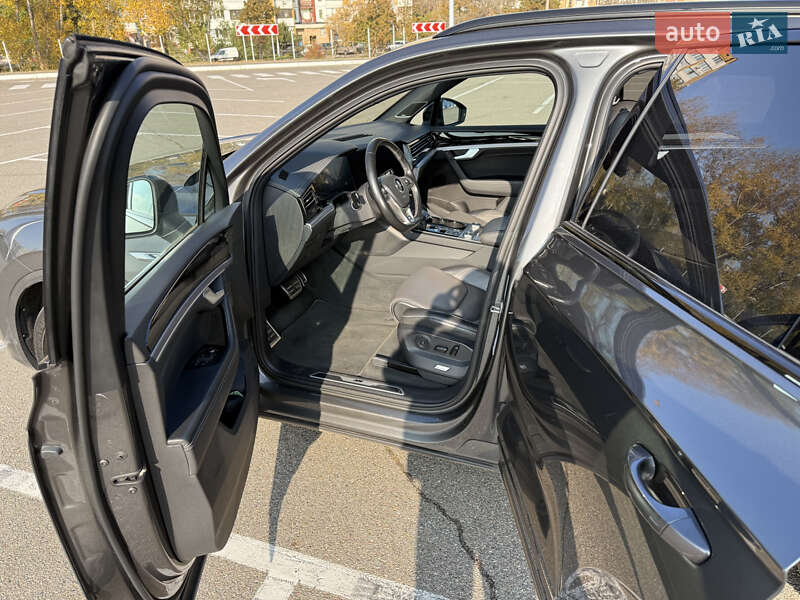 Внедорожник / Кроссовер Volkswagen Touareg 2019 в Киеве фото 15 Внедорожник / Кроссовер Volkswagen Touareg 2019 в Киеве