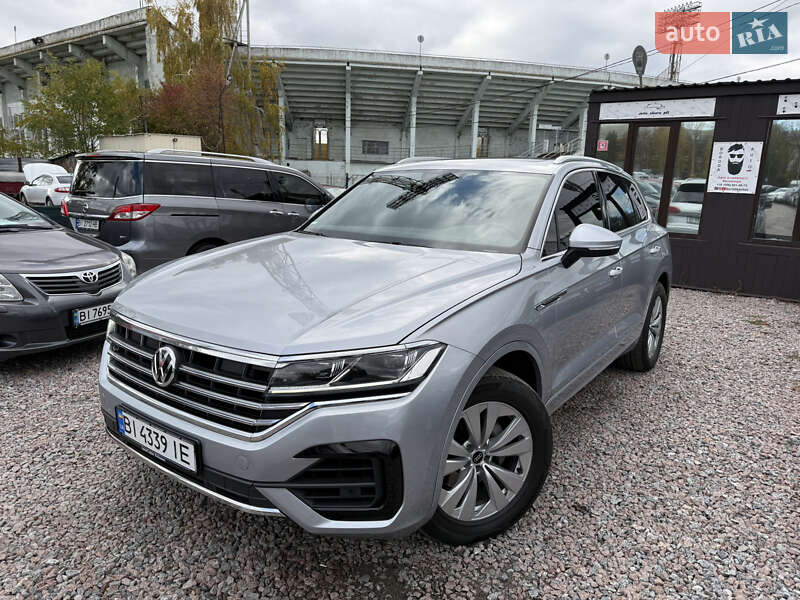 Внедорожник / Кроссовер Volkswagen Touareg 2018 в Полтаве фото 2 Внедорожник / Кроссовер Volkswagen Touareg 2018 в Полтаве