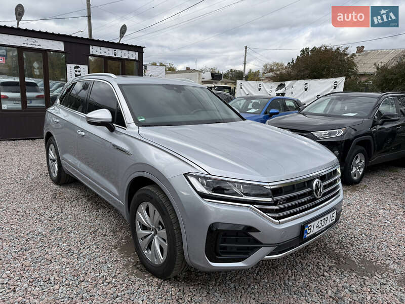 Внедорожник / Кроссовер Volkswagen Touareg 2018 в Полтаве фото 13 Внедорожник / Кроссовер Volkswagen Touareg 2018 в Полтаве