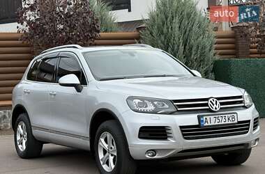 Внедорожник / Кроссовер Volkswagen Touareg 2012 в 
