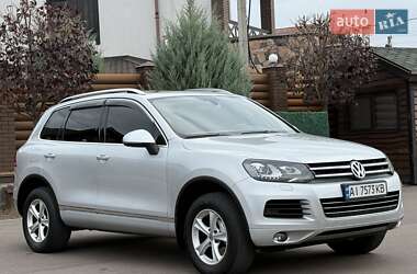Внедорожник / Кроссовер Volkswagen Touareg 2012 в 