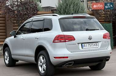 Внедорожник / Кроссовер Volkswagen Touareg 2012 в 