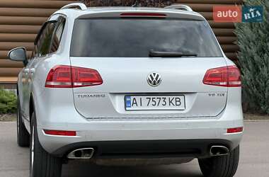 Внедорожник / Кроссовер Volkswagen Touareg 2012 в 