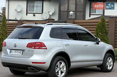 Внедорожник / Кроссовер Volkswagen Touareg 2012 в 
