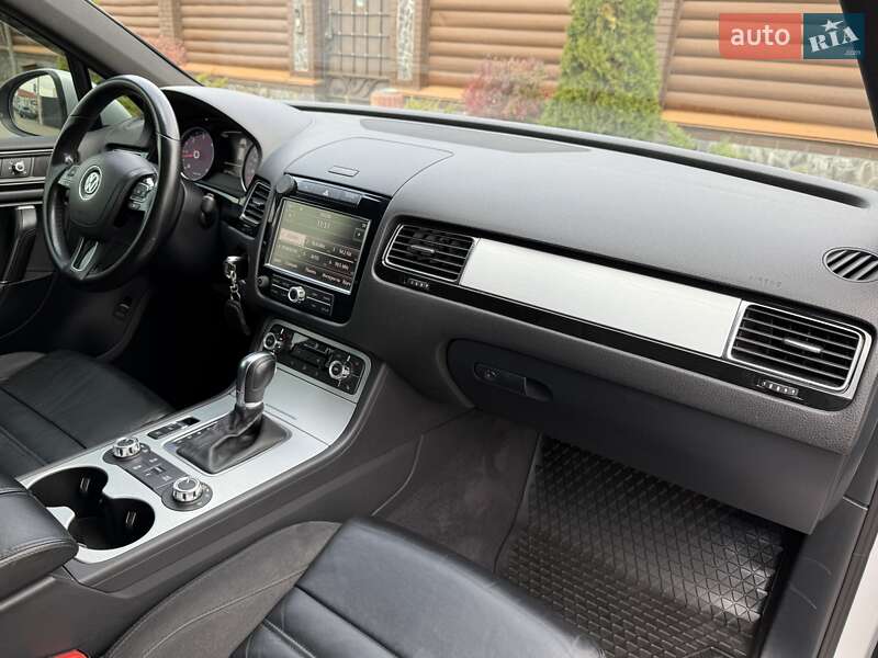 Позашляховик / Кросовер Volkswagen Touareg 2012 в Києві фото 60 Позашляховик / Кросовер Volkswagen Touareg 2012 в Києві