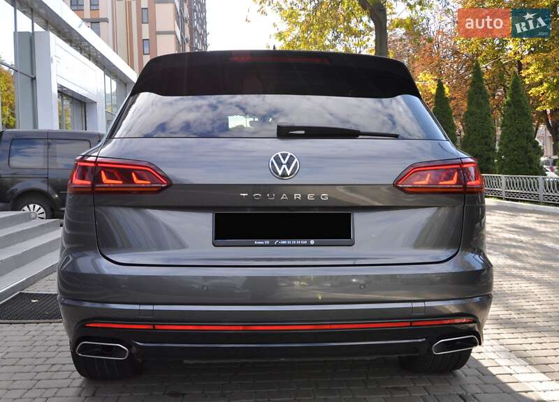 Позашляховик / Кросовер Volkswagen Touareg 2022 в Одесі