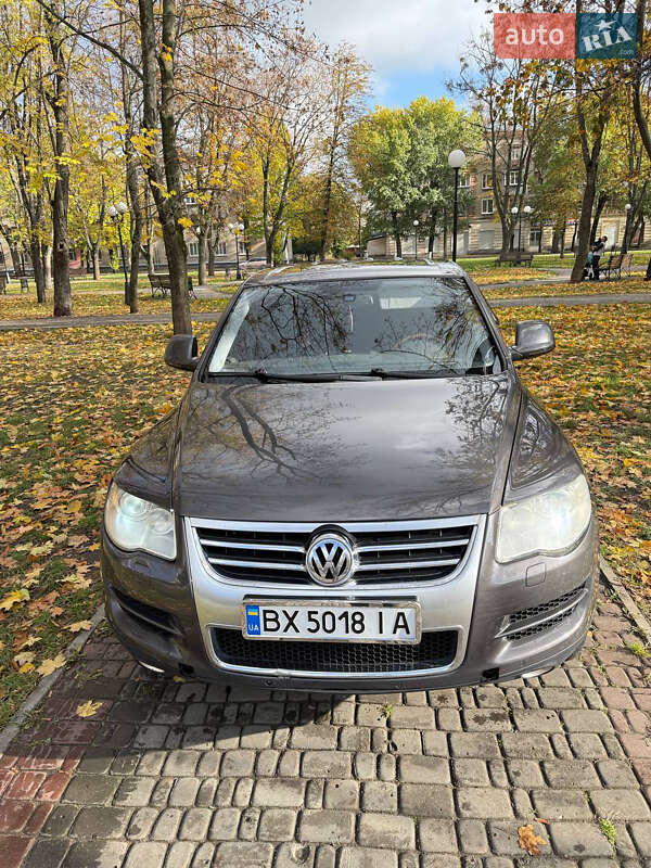 Внедорожник / Кроссовер Volkswagen Touareg 2007 в Харькове