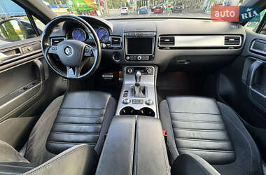 Внедорожник / Кроссовер Volkswagen Touareg 2016 в 