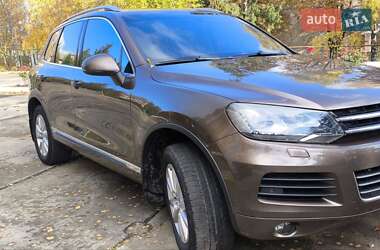 Позашляховик / Кросовер Volkswagen Touareg 2013 в Зміїві
