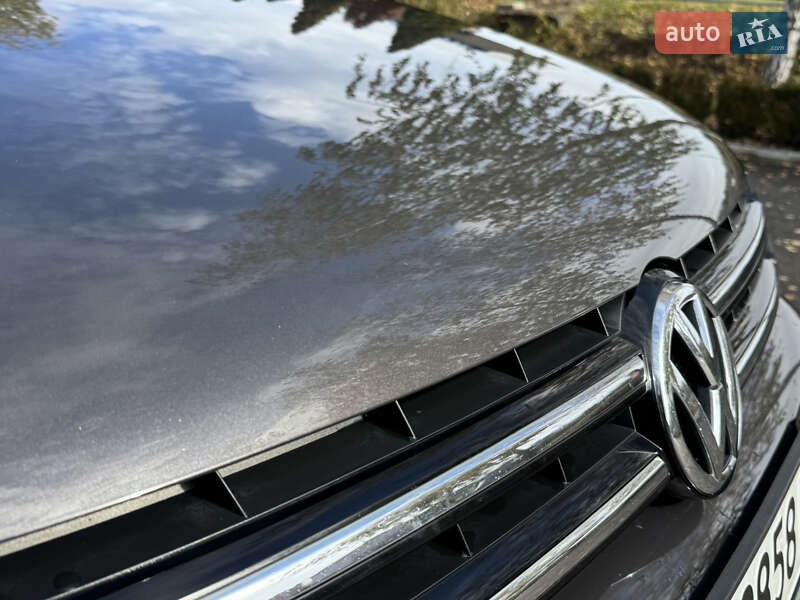 Внедорожник / Кроссовер Volkswagen Touareg 2011 в Смеле фото 33 Внедорожник / Кроссовер Volkswagen Touareg 2011 в Смеле